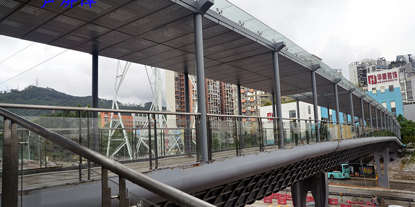 立交桥声屏障 钢结构亚克力声屏障 美观大气 降噪隔音